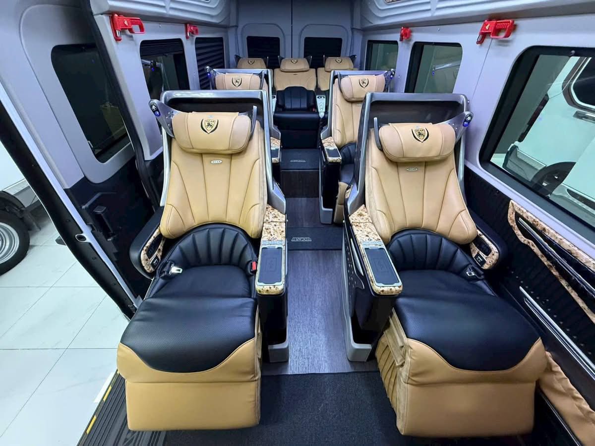 Thuê xe limousine đi sân golf FLC Samson Golf Links