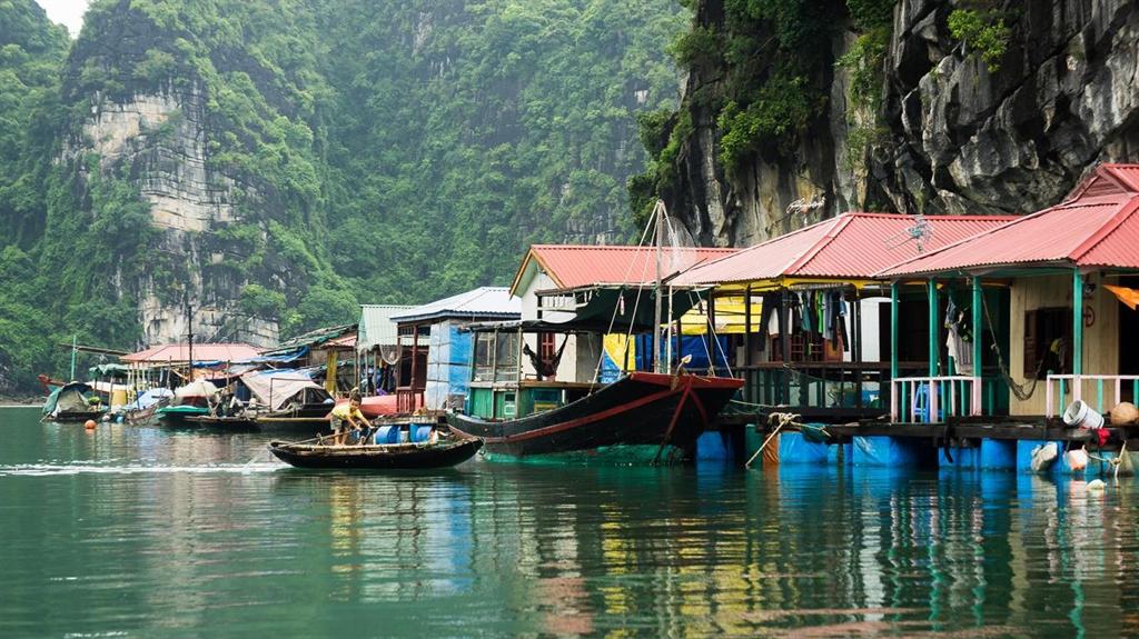 Cho thuê tàu du lịch tham quan Vịnh Lan Hạ, Cát Bà
